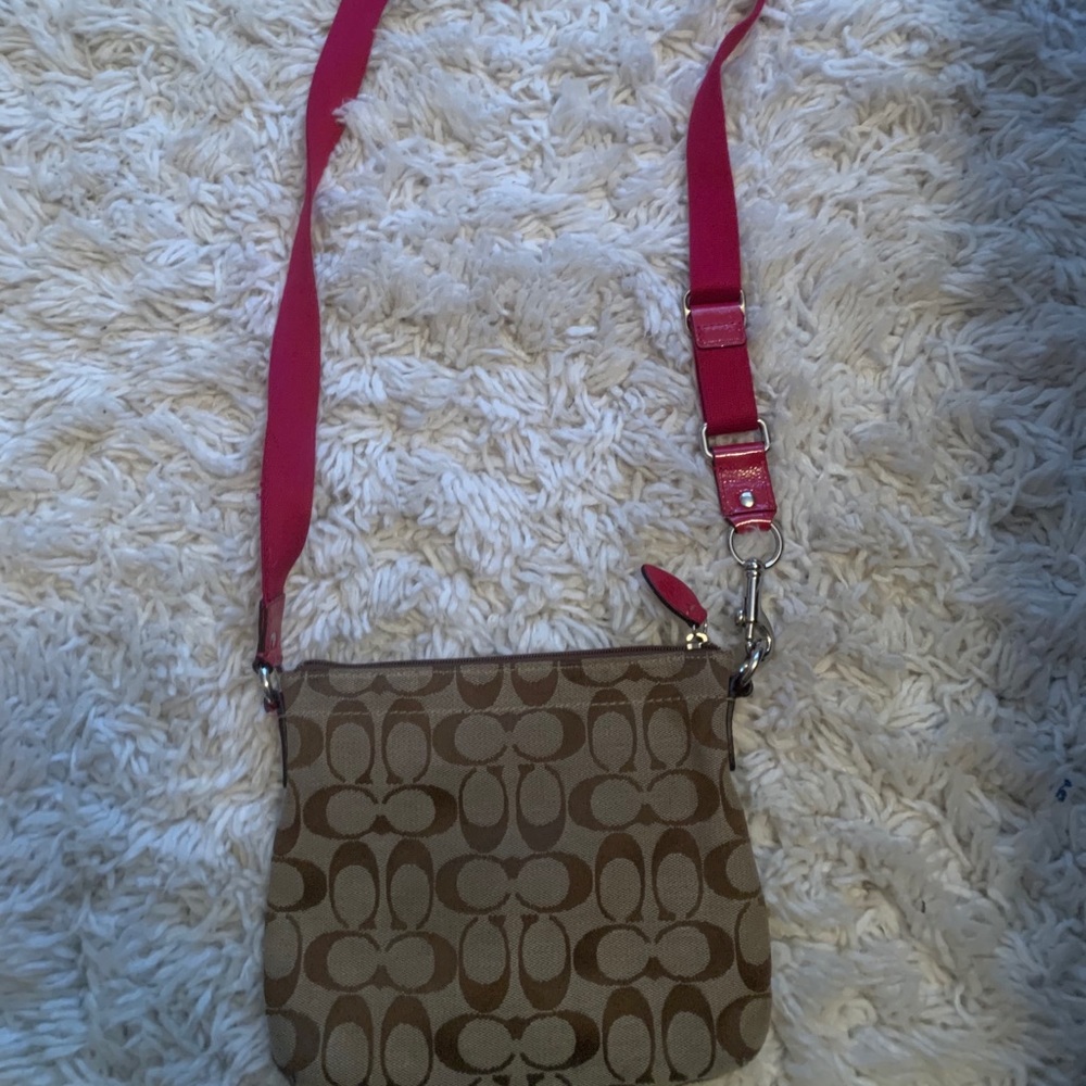 Purse - Picture 2 of 2